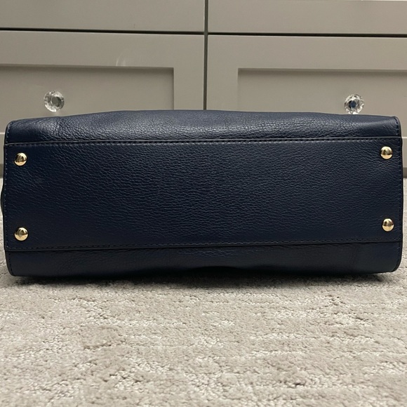 Michael Kors Handbag - Picture 9 of 12